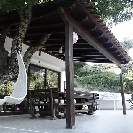 別荘 A Country House In The City *