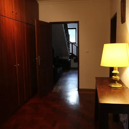別荘 A Country House In The City *